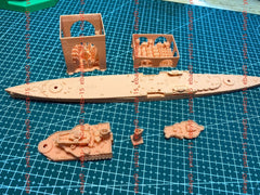 3d Printed 1/700 British Uganda Class Light Cruiser(full Hull/waterline)