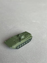 1/144 Soviet BMP Infantry Fighting Vehicle Painted Finished Model