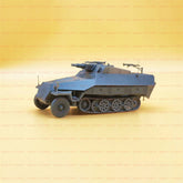 1/72 Sd.kfz.251/9 Ausf.d W/7.5 Anti-tank Half-track Vehicle Unpainted Kit