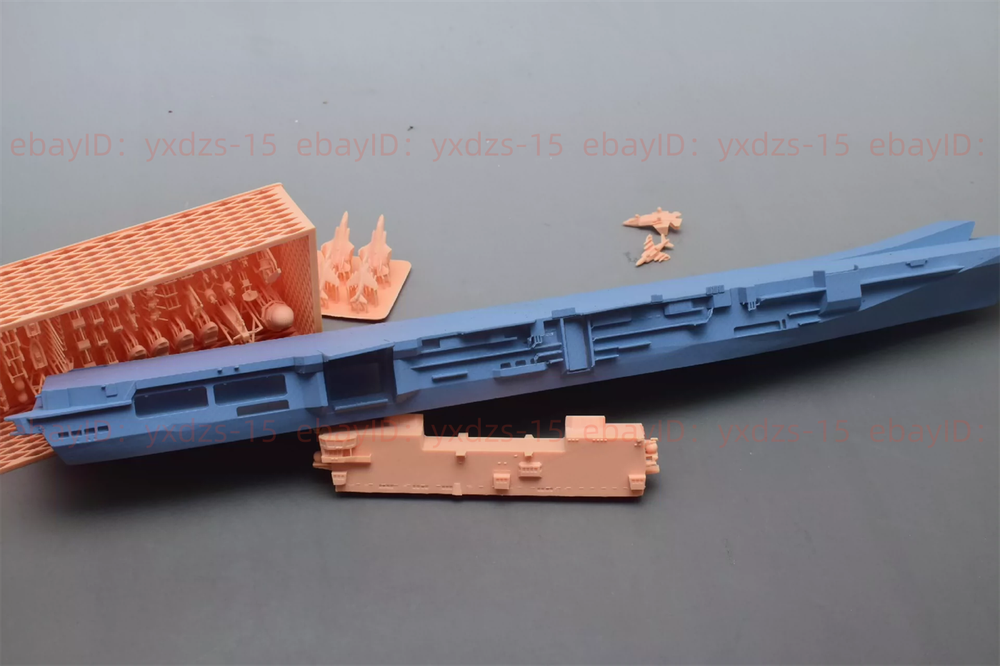 1/700 Italian Aircraft Carrier Cavour Cvh 550 Waterline
