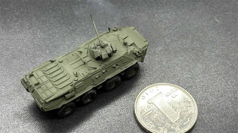 1/144 Russian BTR-80 Armored Personnel Carrier Painted Finished Model