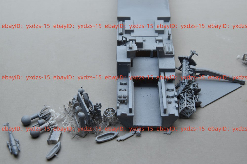 1/700 French Lightning Class Dock Landing Ship Siroco Hull Number L9012