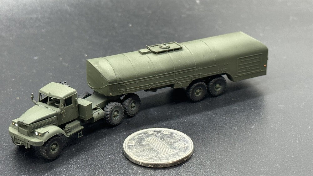 1/144 Ukrainian KrAZ-258 Fuel Tanker Truck Painted Finished Model