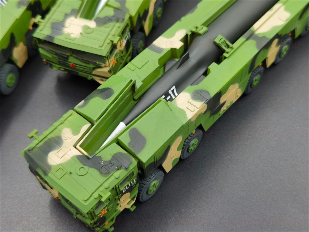 1/72 China's Dongfeng-17 Missile Launcher Vehicle Painted Finished Model