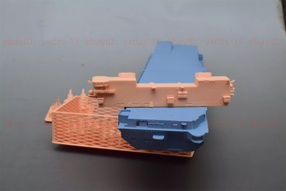 1/700 Italian Aircraft Carrier Cavour Cvh 550 Waterline