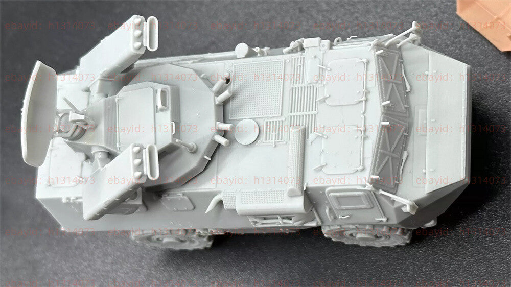 1/72 VAB "Happy Missile" Anti-Aircraft Missile Carrier Vehicle Unpainted Kit
