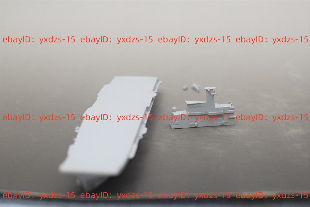 1/700 Htms Chakri Naruebet Aircraft Carrier