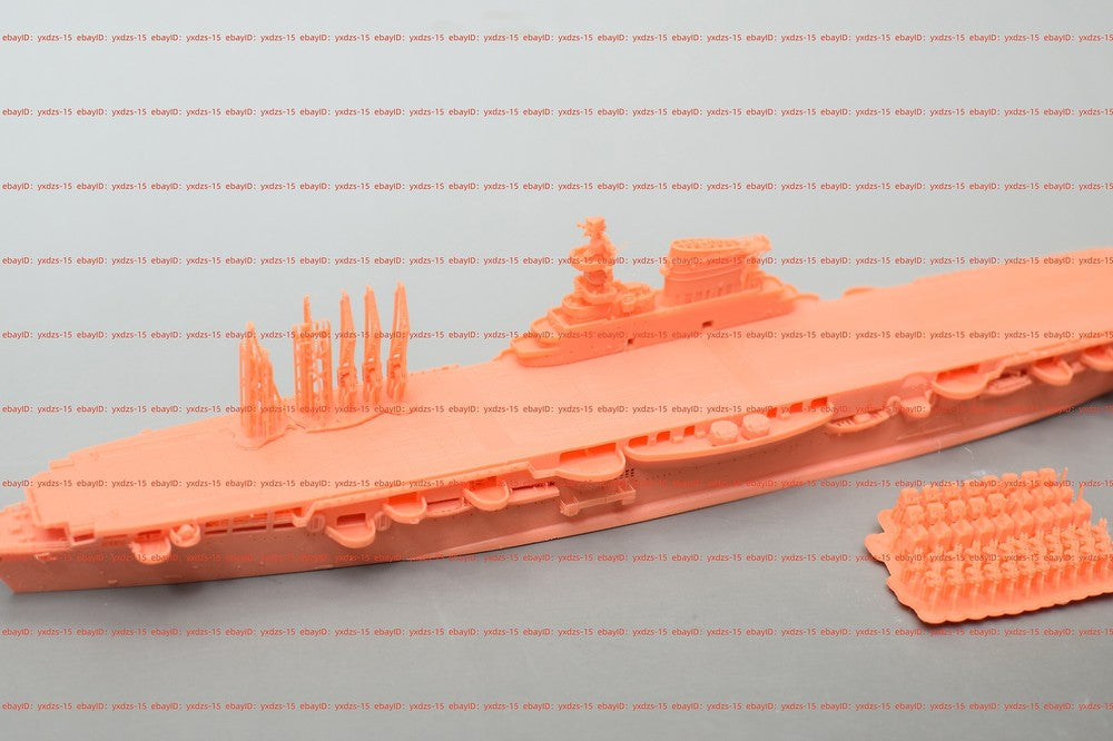 1/700 Italy Rm Aquila Aircraft Carrier