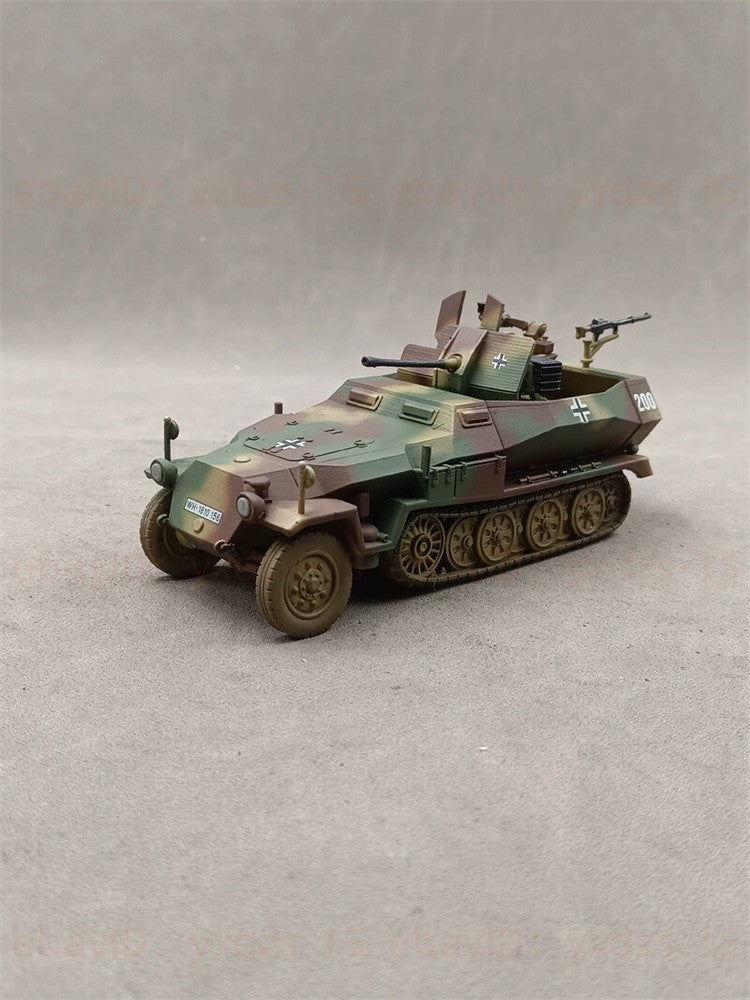 1/35 Half-track Self-propelled Anti-aircraft Gun Vehicle Painted Finished Model