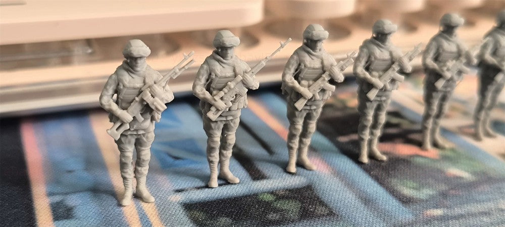 3d Printed 1/72 Modern Soldier Formation Squad (Eight Members) ﻿Unpainted Kit