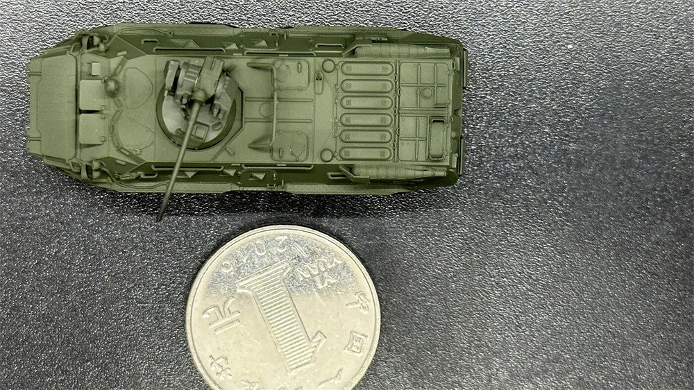 1/144 Russian BTR-80 Armored Personnel Carrier Painted Finished Model