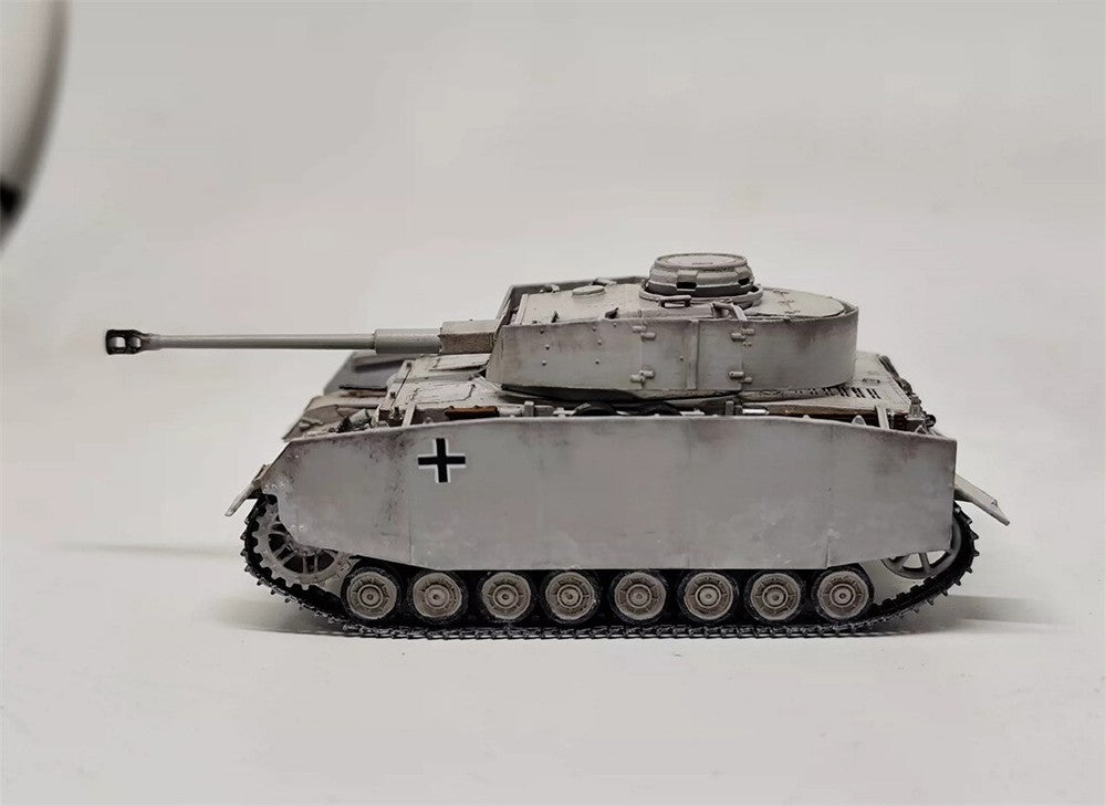 1/72 German Panzer IV Ausf. H "White Warhorse" Tank Painted Finished Model