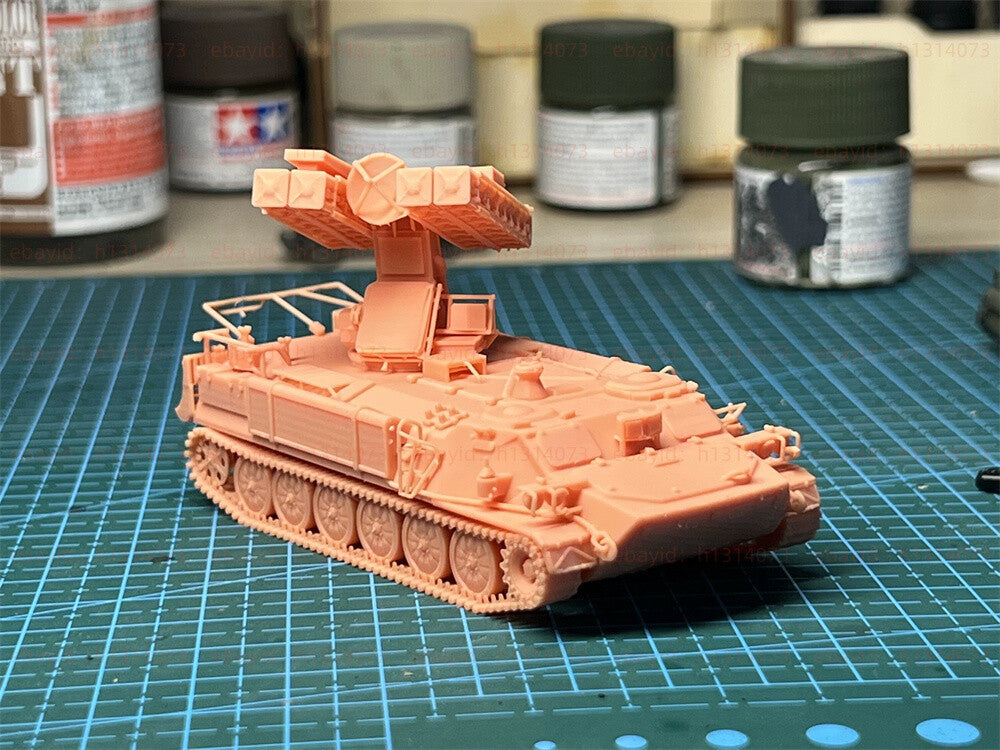 1/72 9k35 Strela-10 (sa-13 Gopher) Surface-to-air Missile Unpainted Kit