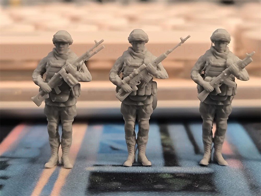 3d Printed 1/72 Modern Soldier Formation Squad (Eight Members) ﻿Unpainted Kit