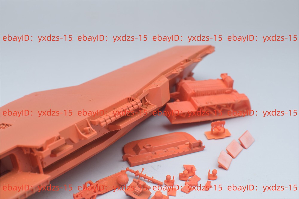 1/700 French Aircraft Carrier Charles De Gaulle
