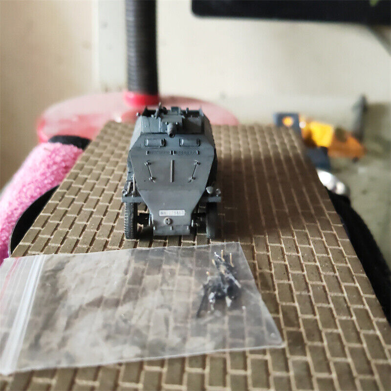 1/72 German Sd.Kfz.250/8 Recon Vehicle Painted Finished Model