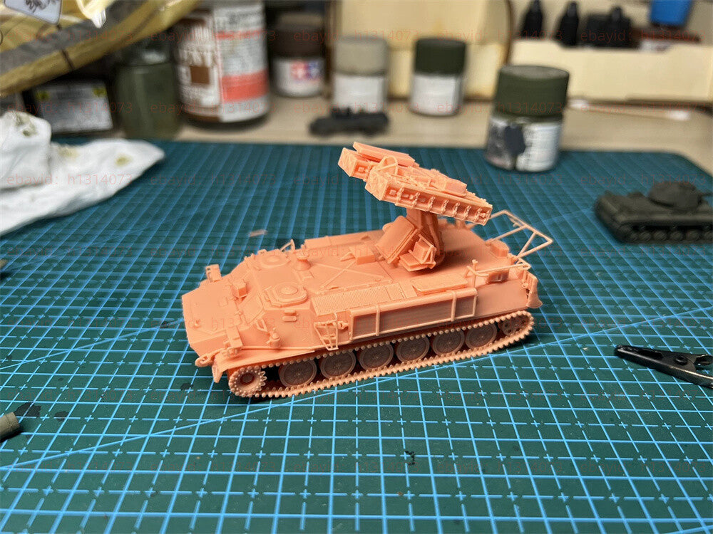 1/72 9k35 Strela-10 (sa-13 Gopher) Surface-to-air Missile Unpainted Kit